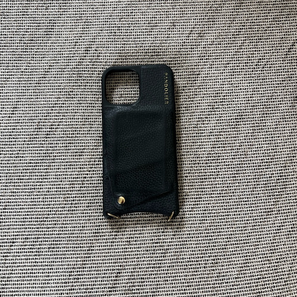 Bandolier IPhone 13 Pro Max